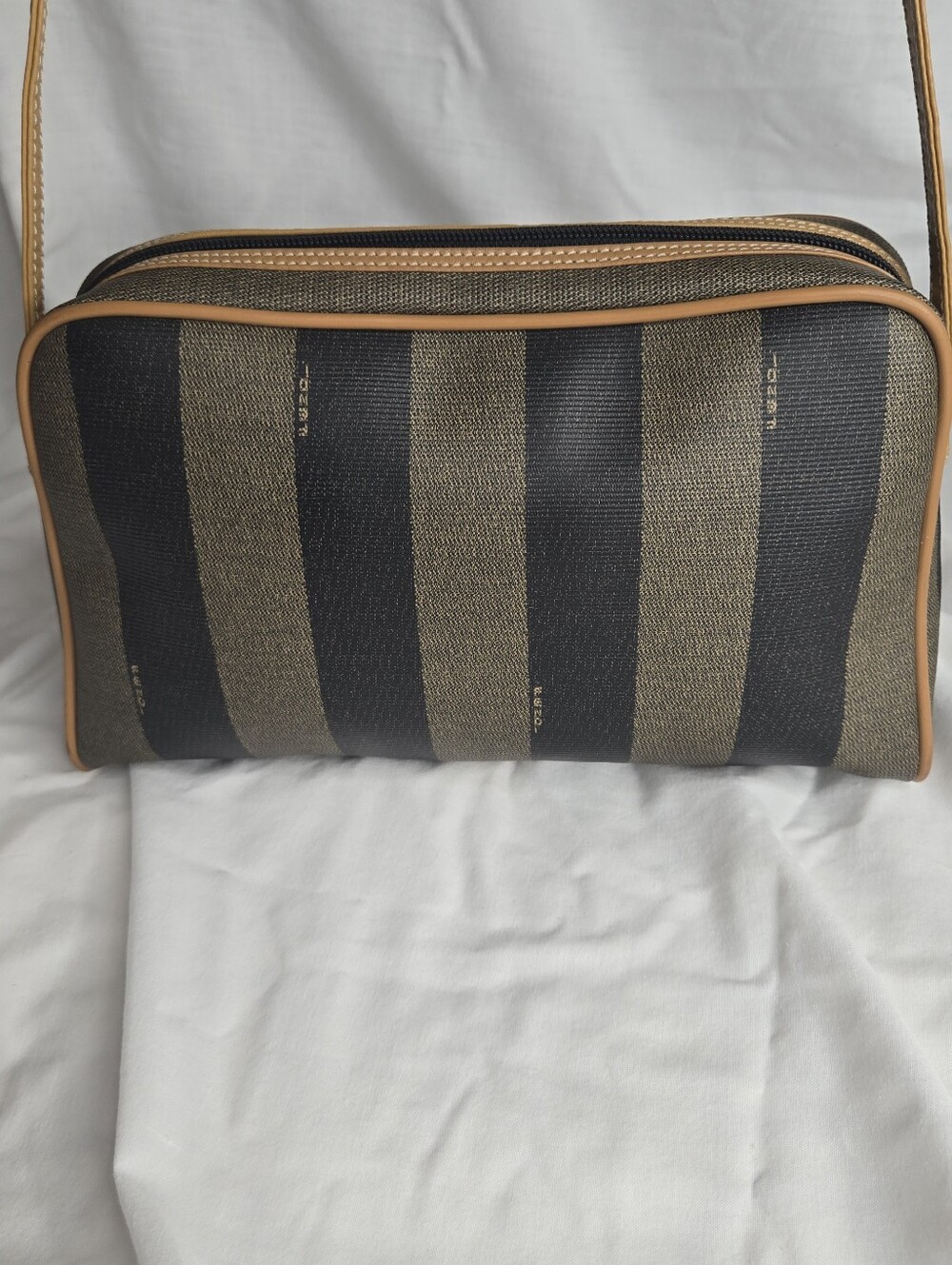 Fendi Vintage Penguin Stripe Purse And Dustbag - Picture 4 of 15